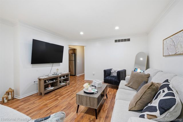 5549 Mansfield Avenue, Sterling Heights, MI 48310