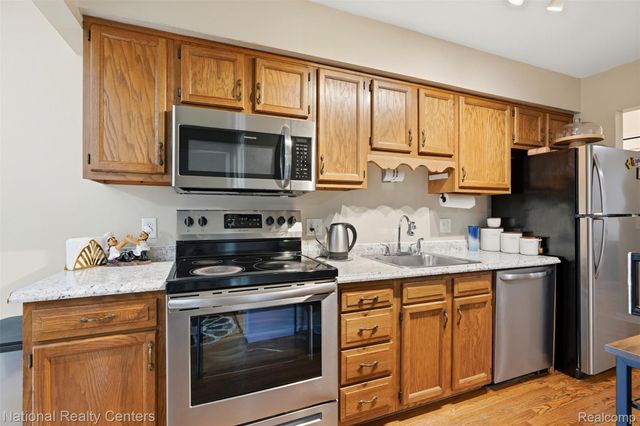 5549 Mansfield Avenue, Sterling Heights, MI 48310
