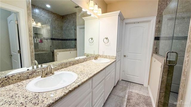 1904 E Ridgeway Circle, Edinburg, TX 78542