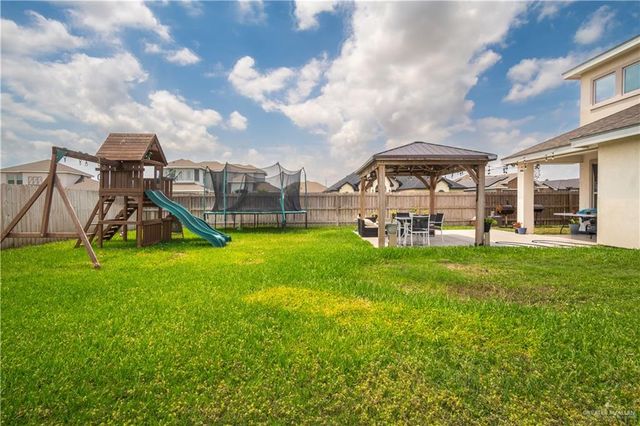 1904 E Ridgeway Circle, Edinburg, TX 78542