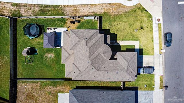 1904 E Ridgeway Circle, Edinburg, TX 78542