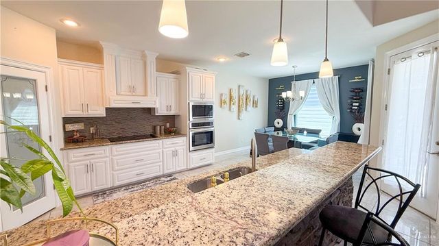 1904 E Ridgeway Circle, Edinburg, TX 78542