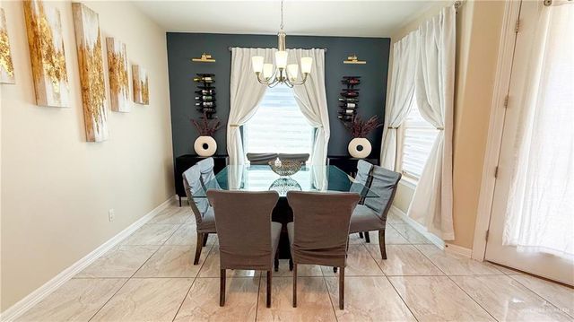 1904 E Ridgeway Circle, Edinburg, TX 78542