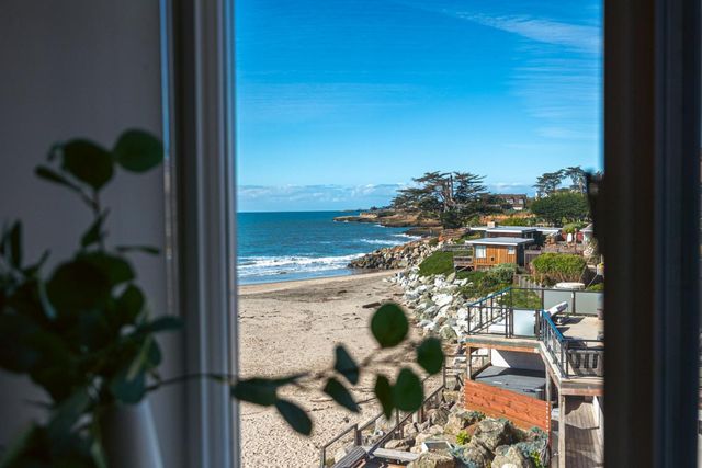 22130 E Cliff Drive 3D, Santa Cruz, CA 95062