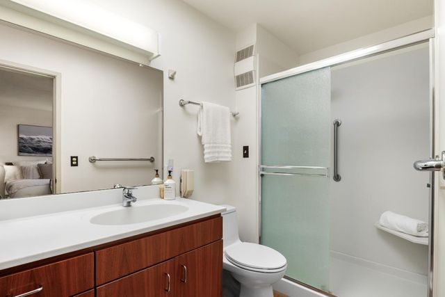 22130 E Cliff Drive 3D, Santa Cruz, CA 95062