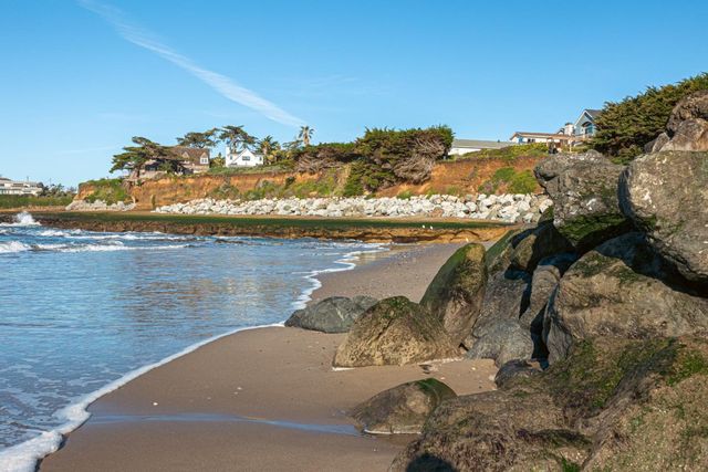 22130 E Cliff Drive 3D, Santa Cruz, CA 95062