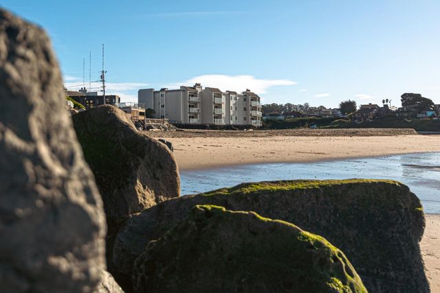 22130 E Cliff Drive 3D, Santa Cruz, CA 95062