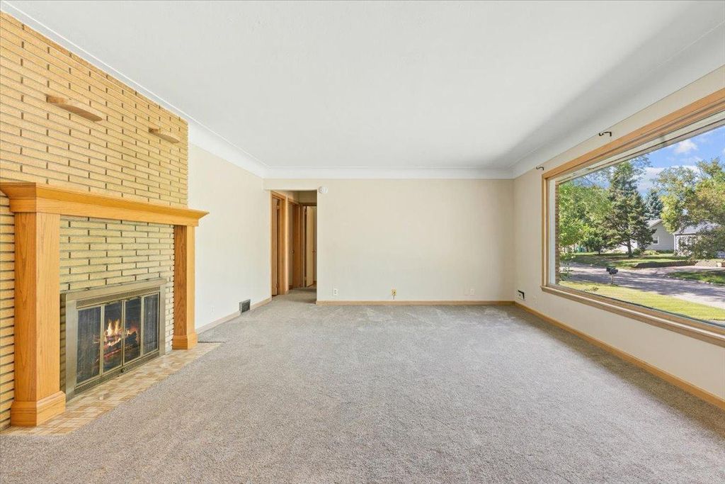 6193 49th Street N, Oakdale, MN 55128 — photo 3