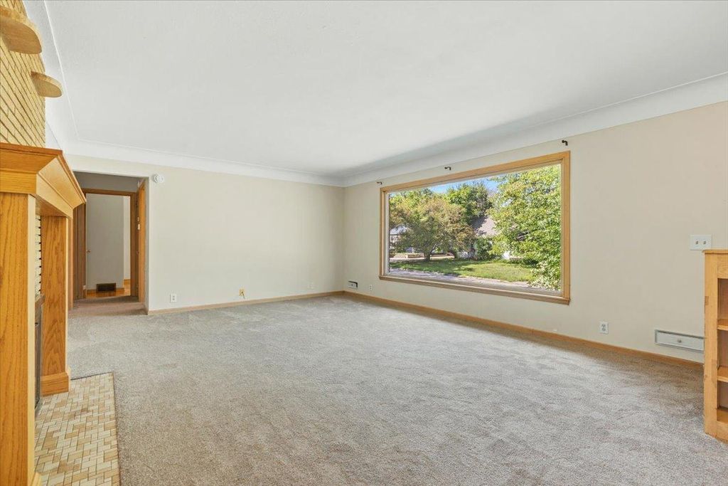 6193 49th Street N, Oakdale, MN 55128 — photo 4