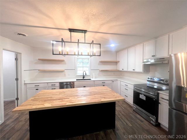 563 W Chambers Road, Mcalester, OK 74501