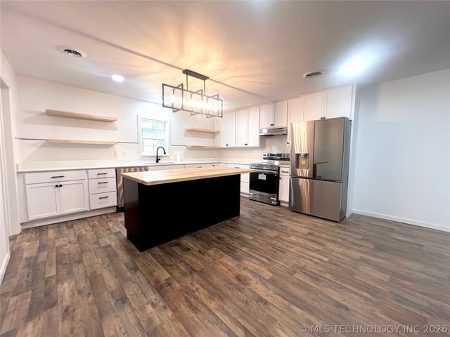 563 W Chambers Road, Mcalester, OK 74501