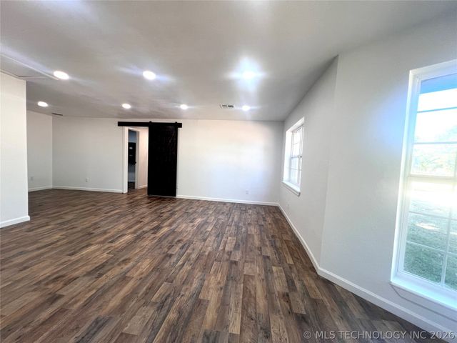 563 W Chambers Road, Mcalester, OK 74501