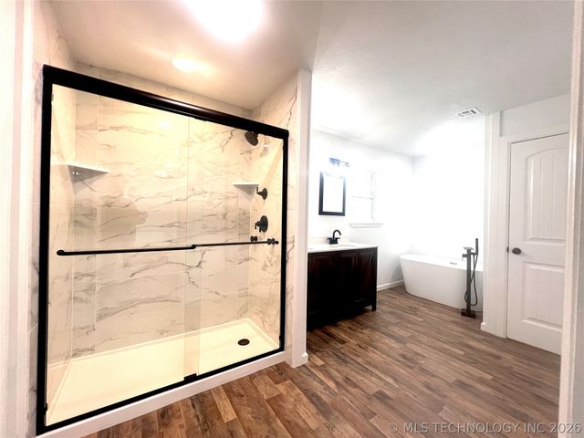 563 W Chambers Road, Mcalester, OK 74501
