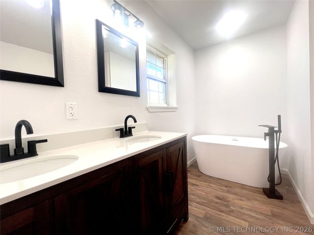 563 W Chambers Road, Mcalester, OK 74501