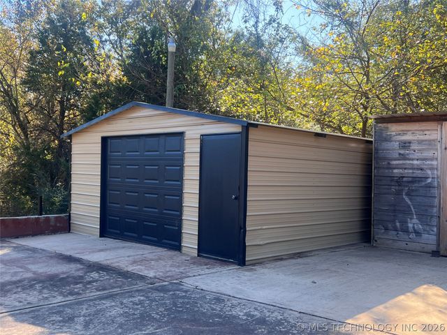 563 W Chambers Road, Mcalester, OK 74501