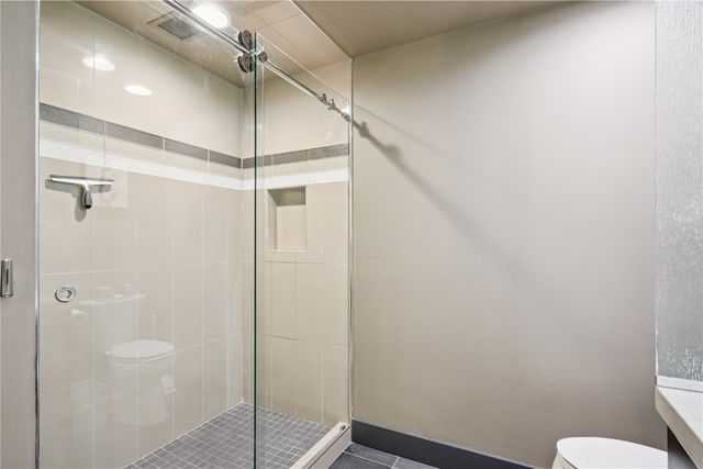 905 3rd Street SE 304, Cedar Rapids, IA 52401