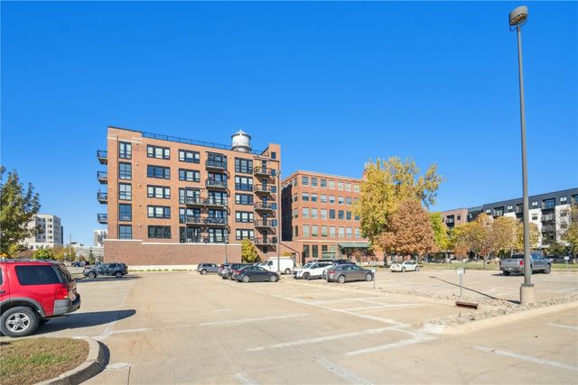 905 3rd Street SE 304, Cedar Rapids, IA 52401