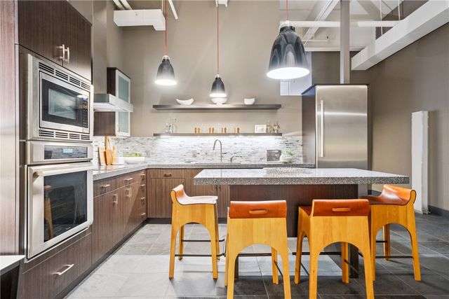 905 3rd Street SE 304, Cedar Rapids, IA 52401