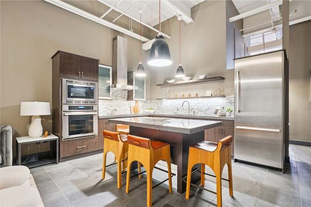 905 3rd Street SE 304, Cedar Rapids, IA 52401