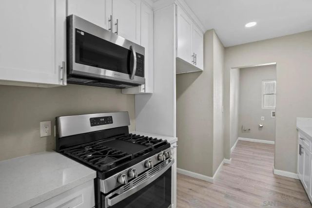 1111 W Avenue J10, Lancaster, CA 93534
