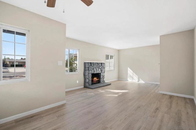 1111 W Avenue J10, Lancaster, CA 93534