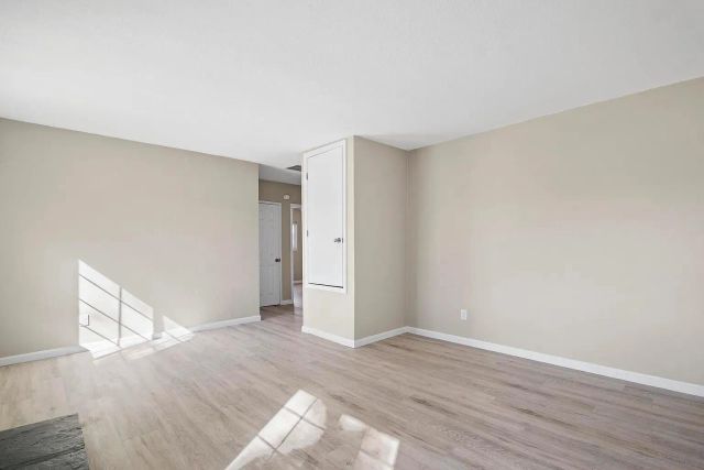 1111 W Avenue J10, Lancaster, CA 93534