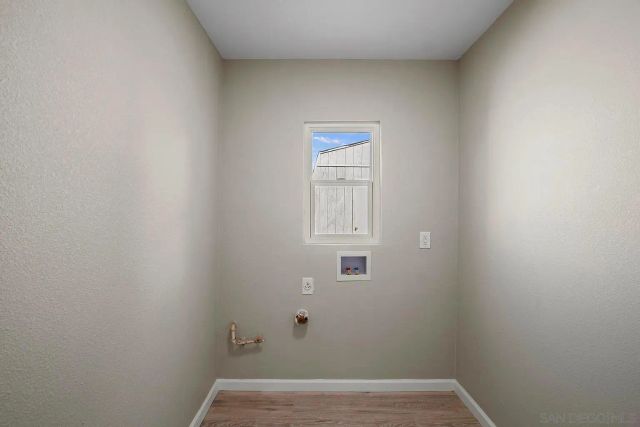 1111 W Avenue J10, Lancaster, CA 93534