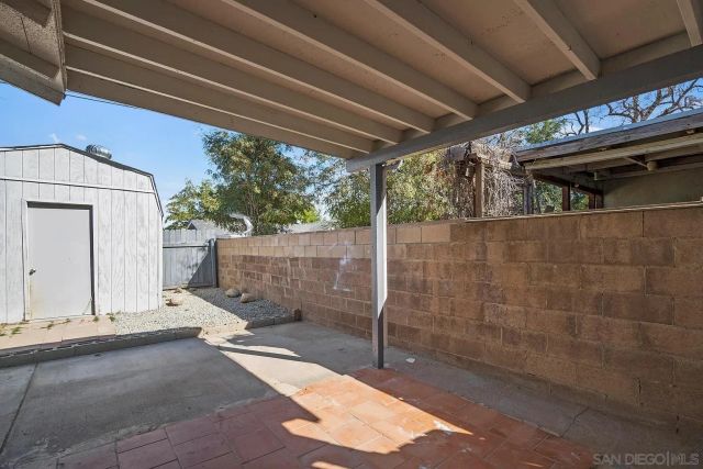 1111 W Avenue J10, Lancaster, CA 93534