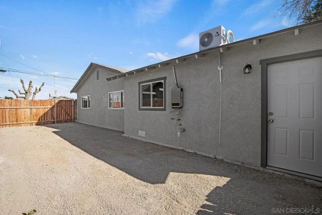 1111 W Avenue J10, Lancaster, CA 93534
