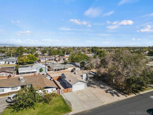1111 W Avenue J10, Lancaster, CA 93534