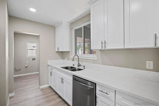 1111 W Avenue J10, Lancaster, CA 93534