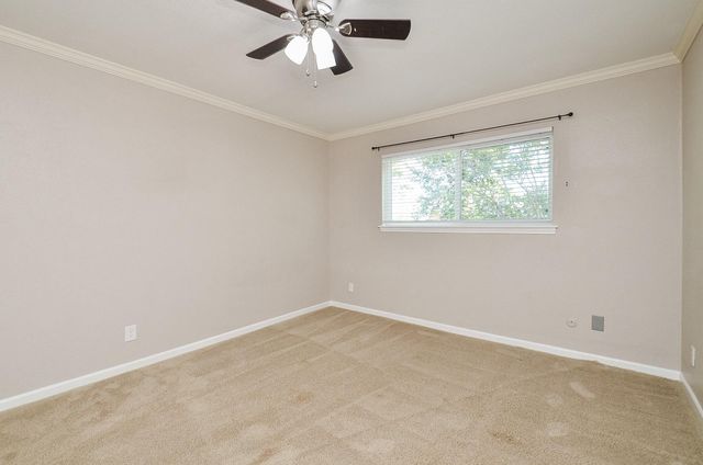 13074 Trail Hollow Drive 3074, Houston, TX 77079