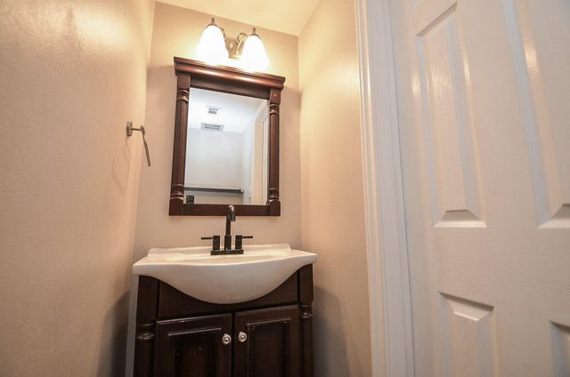 13074 Trail Hollow Drive 3074, Houston, TX 77079