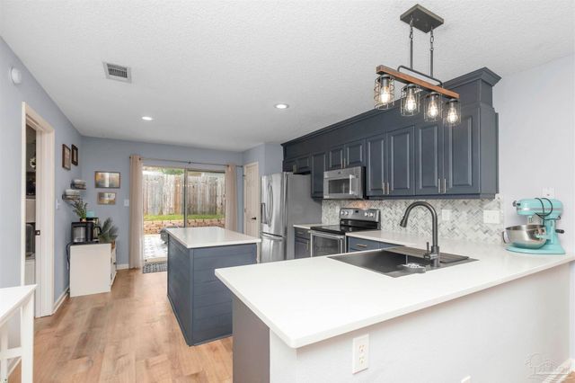 1512 Galvin Ave, Pensacola, FL 32526