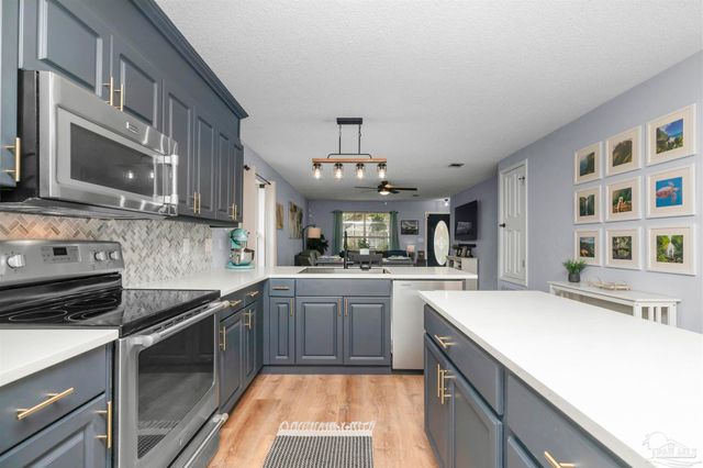 1512 Galvin Ave, Pensacola, FL 32526