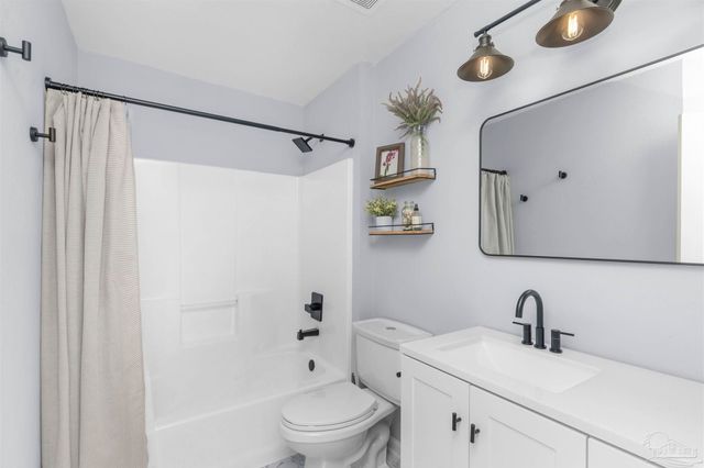 1512 Galvin Ave, Pensacola, FL 32526