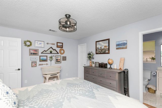 1512 Galvin Ave, Pensacola, FL 32526