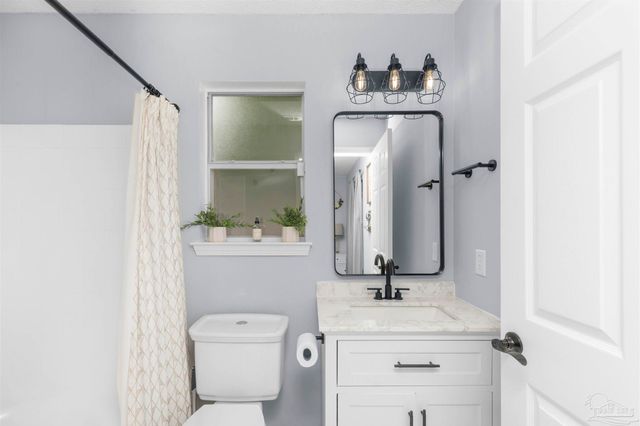 1512 Galvin Ave, Pensacola, FL 32526