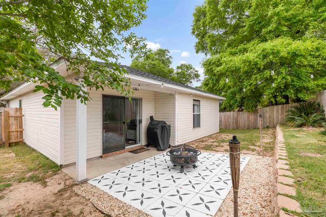 1512 Galvin Ave, Pensacola, FL 32526