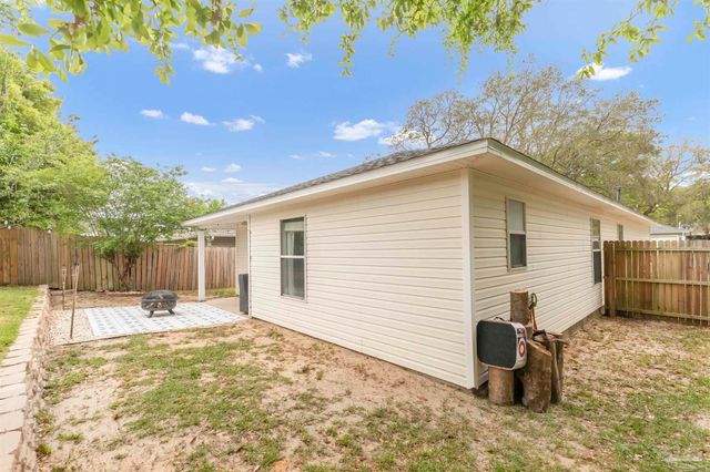 1512 Galvin Ave, Pensacola, FL 32526