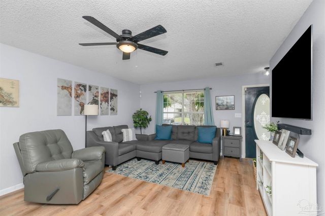 1512 Galvin Ave, Pensacola, FL 32526