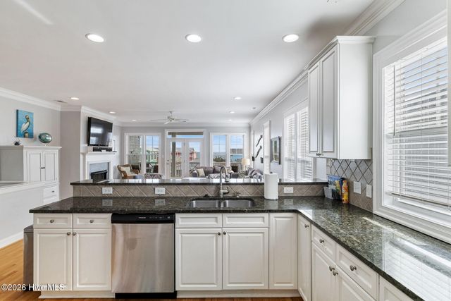 326 S 3rd Avenue Units A & B, Kure Beach, NC 28449