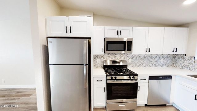 1011 E AMELIA Avenue, Phoenix, AZ 85014