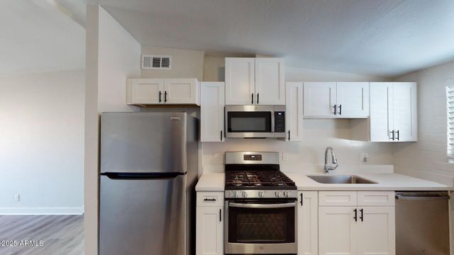 1011 E AMELIA Avenue, Phoenix, AZ 85014