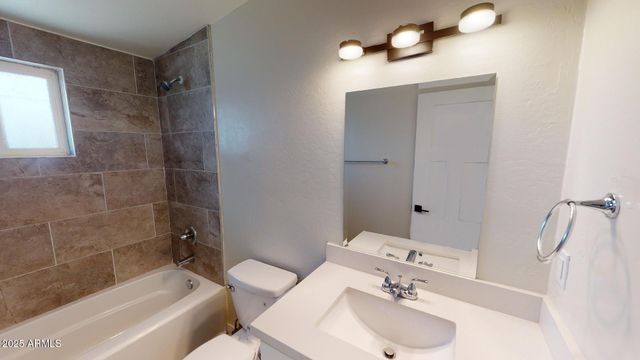 1011 E AMELIA Avenue, Phoenix, AZ 85014