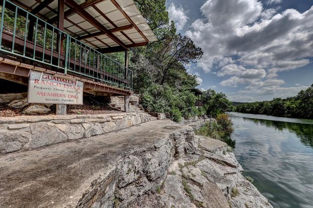 185 Cougar Park Rd, Hunt, TX 78024