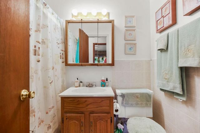 11605 E 78TH Street, Raytown, MO 64138