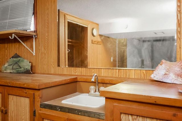 11605 E 78TH Street, Raytown, MO 64138