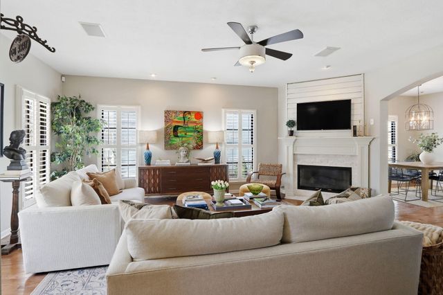 2035 Rhettsbury Street, Carmel, IN 46032