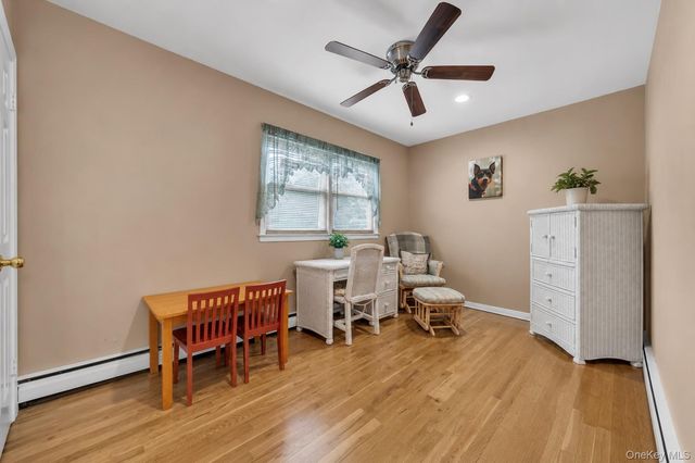 4382 New York Ave, Island Park, NY 11558